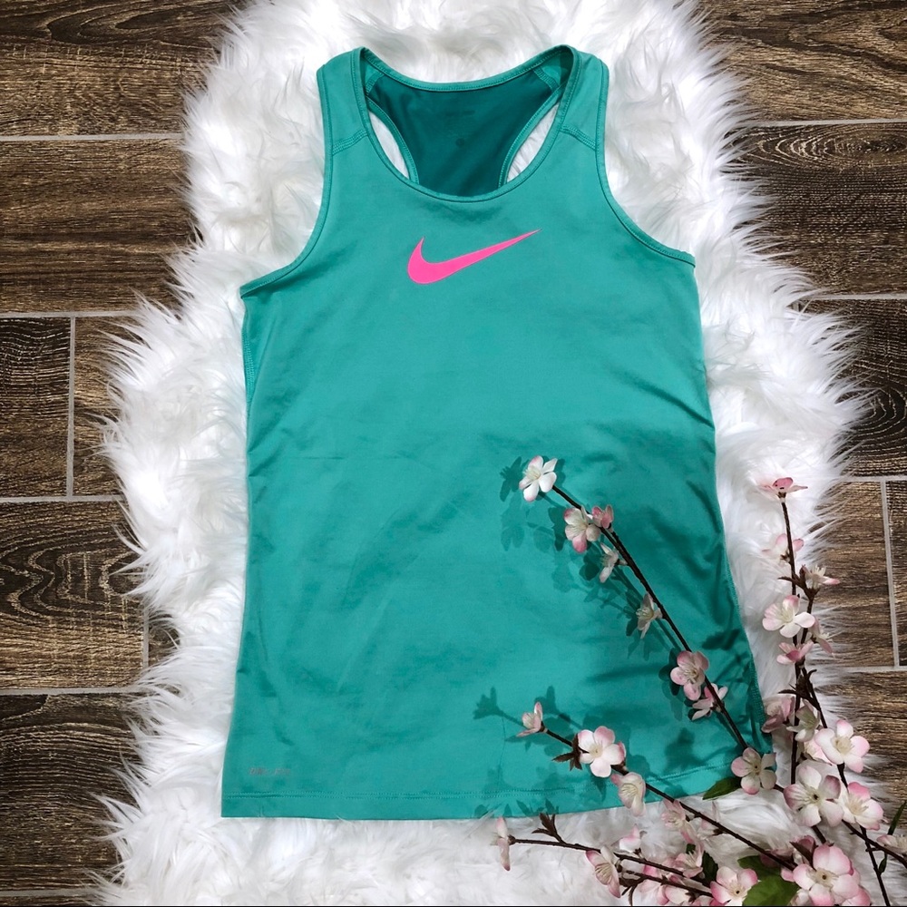 🚫SOLD🚫 Nike Dri-Fit Racer Back Tank